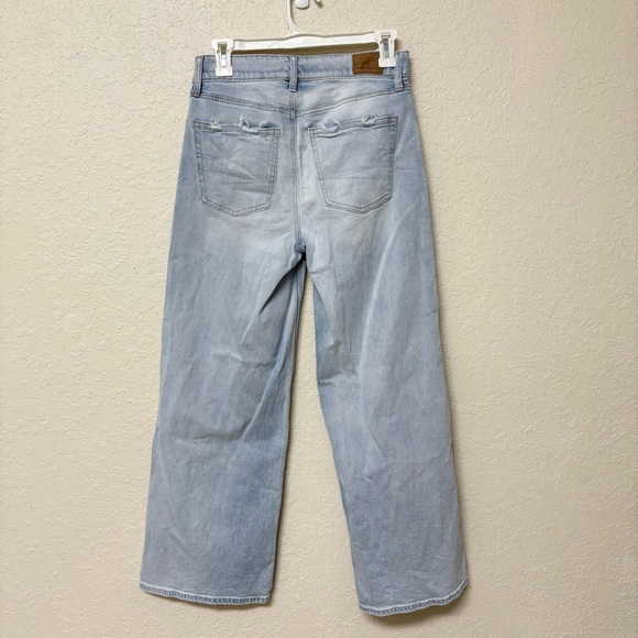American Eagle High Rise Baggy Wide Leg Ankle Jeans Light Wash Denim Size 0R - Picture 2 of 7